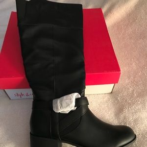 Brand new black leather boots